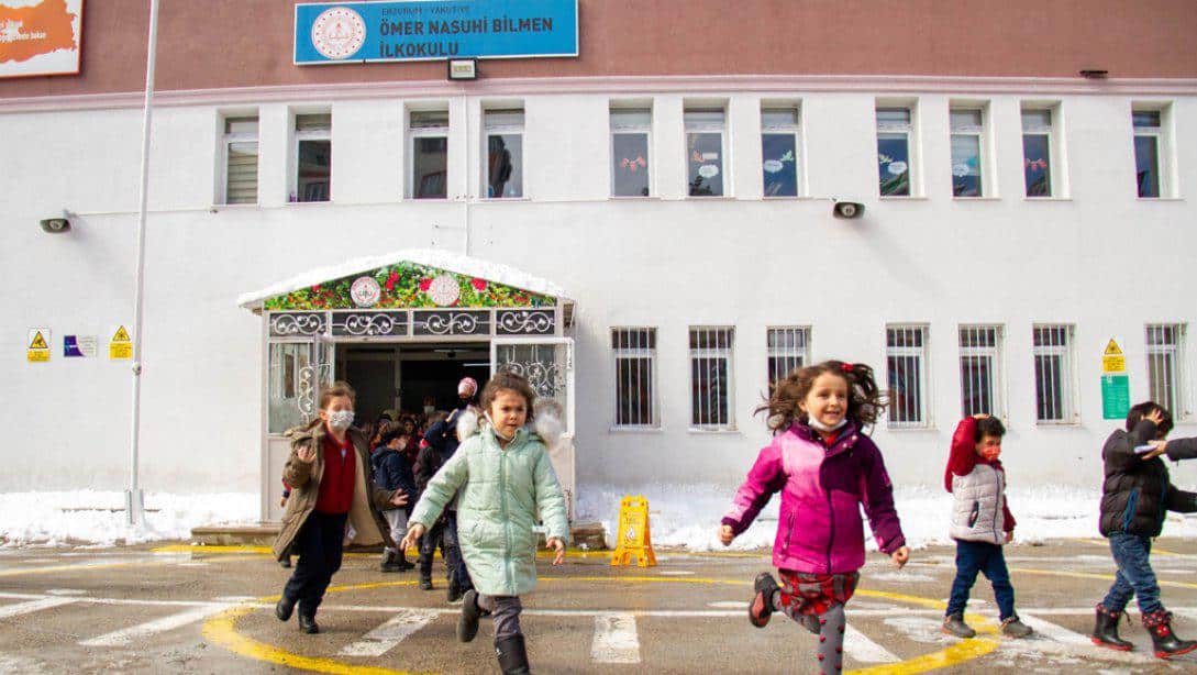 Erzurum'da Bin 200 Okulda 155 Bin öğrenciyle deprem tatbikatı  