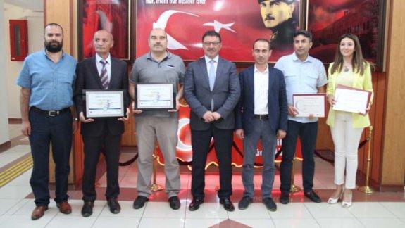 Erzurumlu 2 Öğretmen ve Okullarına Uluslararası Ödül