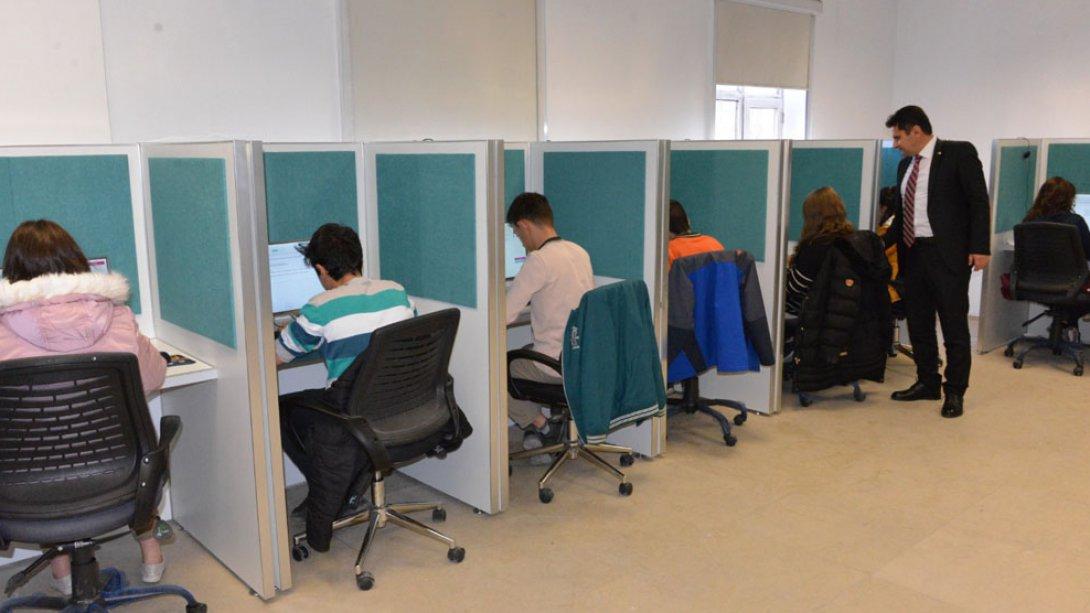 4 Dil Becerisini Ölçen Türkçe E-Sınav Uygulaması Erzurumda Yapıldı