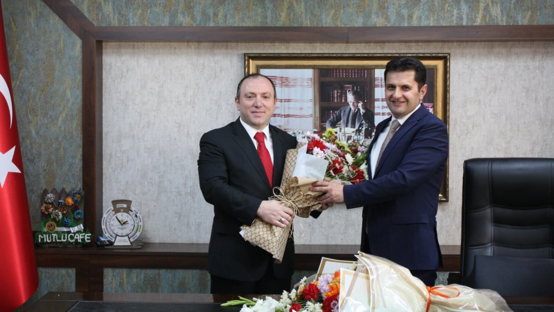 Erzurum İl Milli Eğitim Müdürlüğünde Devir Teslim Töreni Gerçekleştirildi